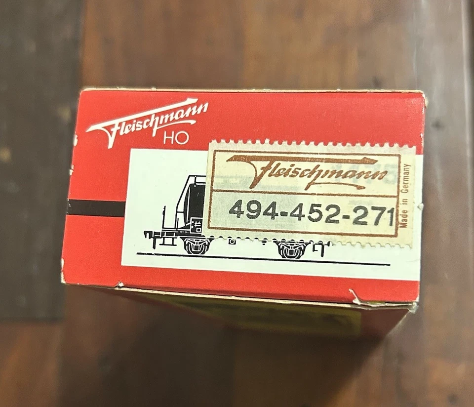Fleischmann #581464 HO Scale DB Total Tank Car Train In Box - Image 4 of 4
