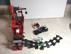 LEGO Batman DC Super Heroes 6857 The Dynamic Duo Funhouse Escape w 2 minifigures