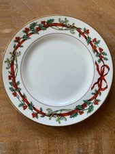 Royal Worcester Holly Ribbons Bread & Butter Plate 6370121 6-1/4" Dia