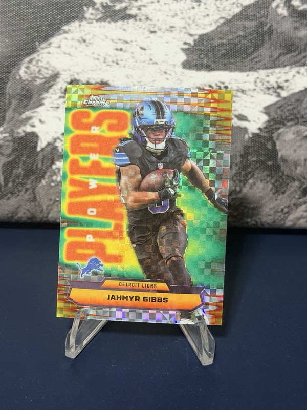 2025 Topps Chrome - Jahmyr Gibbs Power Players X-Fractor Parallel #PP-12