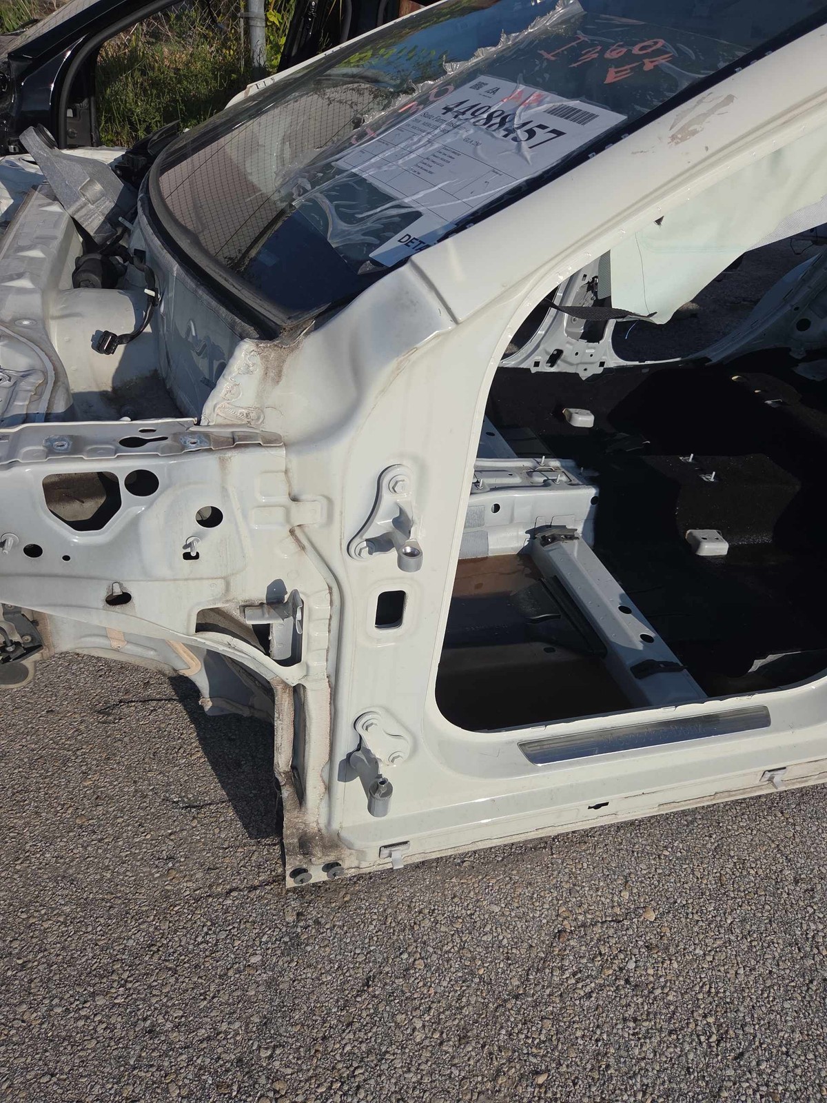 2015-2020 Mercedes Gla 250 Left A-pillar White 650 Oem A1566301700 / A1566301900
