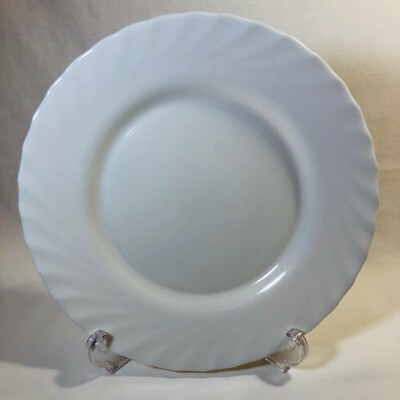 Vintage Arcopal France Trianon Swirl White 9 1/2'' Dinner Plate