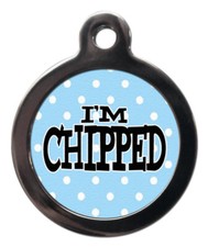 Targhetta ID per animali domestici blu con punti bianchi Dotty Picture design I'M CHIPPED