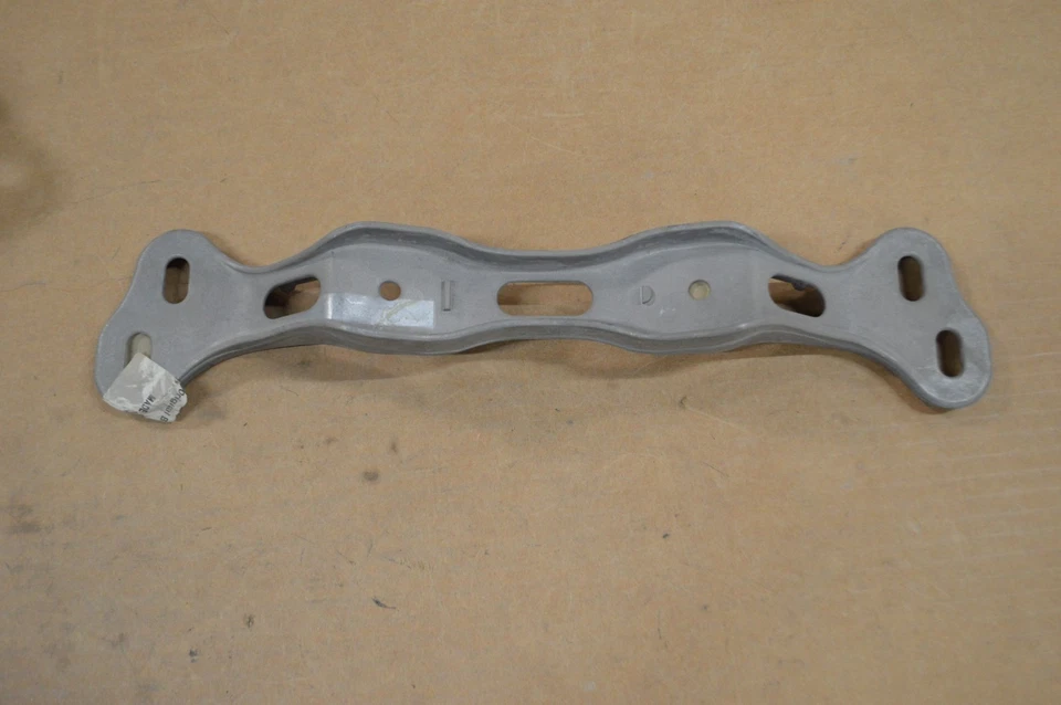 BMW E23 733i 735i КОРОБКА ПЕРЕДАЧ ПОПЕРЕЧНЫЙ ЭЛЕМЕНТ 24711127682 НОВЫЙ OEM - Изображение 2 из 4