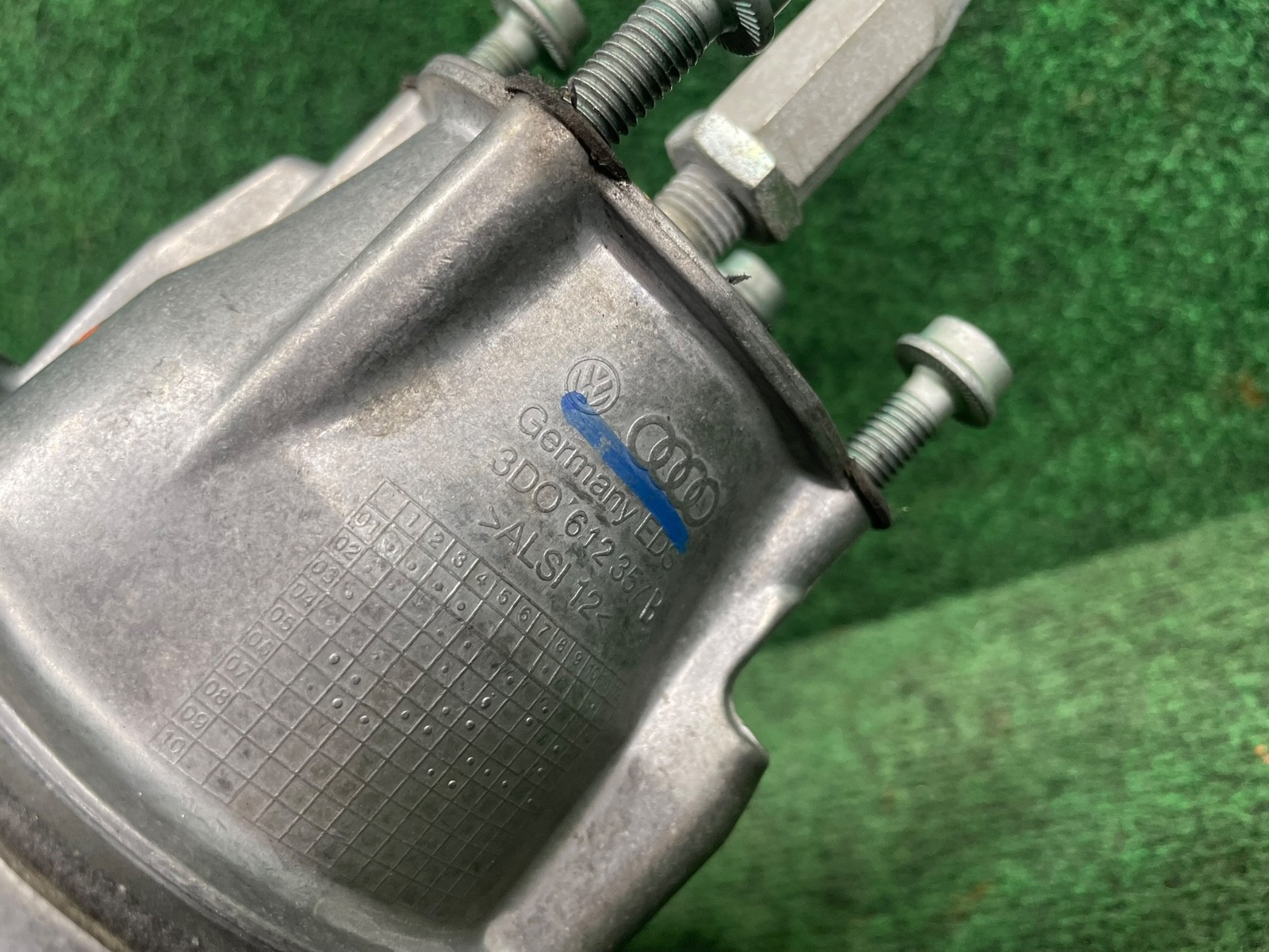 Bentley Continental GT 2003-2012 Brake master cylinder