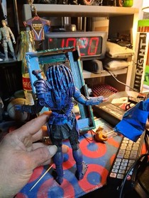 NECA NES JUNGLE HUNTER PREDATOR 8 bit 7" Movie Video Game NINTENDO Action Figure