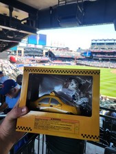  2025 New York Mets Mrs. Met Taxi Cab Bobblehead 9/13/2025 SGA