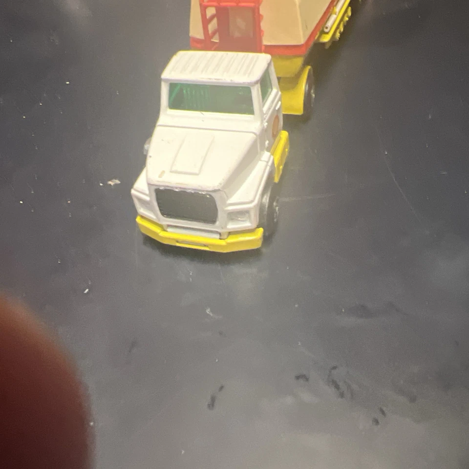 Matchbox Super Kings K-115 K-18 Ford Lts Series Tractor Articulated Tanker Shell - Image 3 of 4