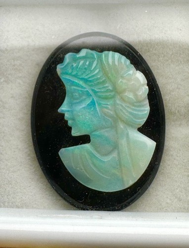 Large 20mm X 15mm Australian Opal Cameo Onyx Base NO RESERVE 🤩