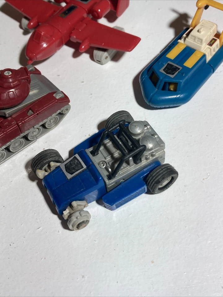 Vintage G1 Transformers Autobots Minibots Warpath Powerglide Cosmos Seaspray - Image 2 of 4