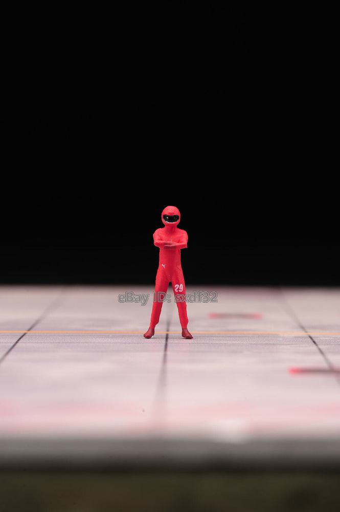 1/64 Scene Minatures Red Racing Man Jumpsuit Figures For Cars Vehicles Toy