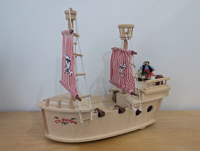 Tidlo Holz Paragon Piratenschiff Spielset mit Figur Holz Boot Matrose