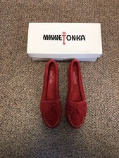 Brand New Minnetonka Moccasins Kilty Women  s Red Suede Shoes Size 8