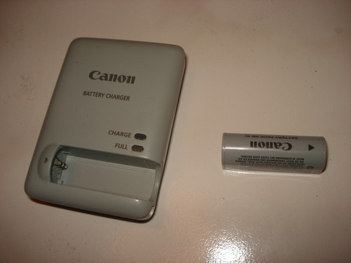 Original Canon CB-2LB Ladegerät NB-9L Akku 4 SD4500 N N1 ELPH 510 520 530 Kamera - Bild 1 von 4