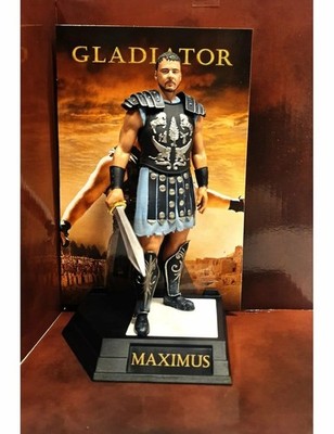 GLADIATOR - Movie Maniacs - Maximus Decimus Meridius Action Figure McFarlane