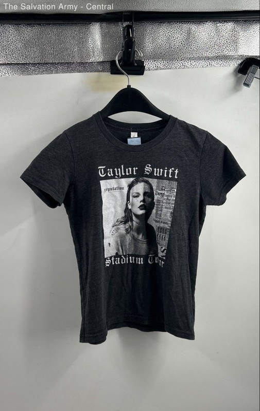 Canvas Girls Gray Short Sleeve Crew Neck Taylor Swift Pullover T-Shirt Size M
