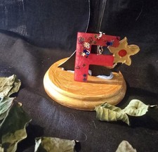 Glitters And Red Alphabet Letter F Resin Keyring Handmade 336