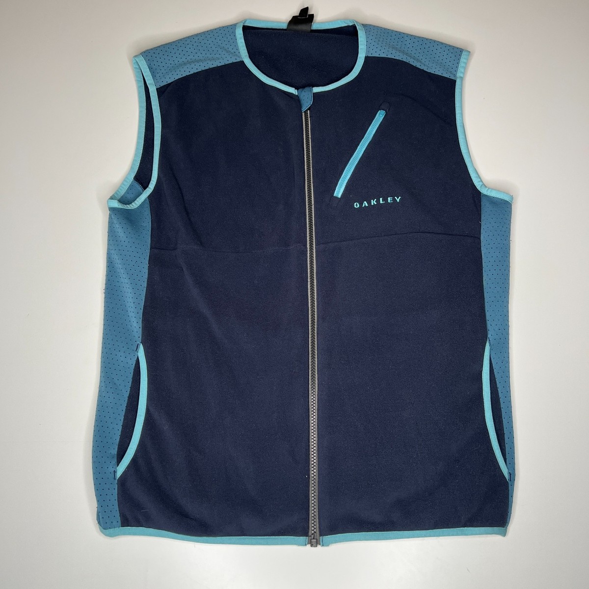 Oakley Men’s XL Full Zip Fleece Vest Navy Blue Aqua Trim Sleeveless Outdoor