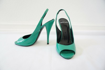 kelly green pumps