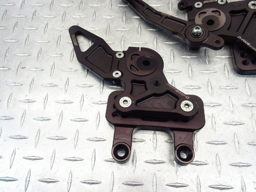 2010 08-10 Kawasaki Ninja ZX10R ZX1000 D-AXIS Driven Left Right Rearset Bracket - Picture 2 of 12