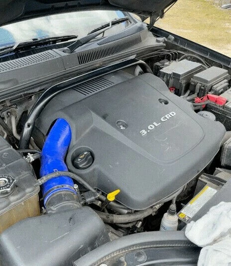 Manguera de admisión de aire negra para Jeep Grand Cherokee WH Wk 3.0 CRD 05-10 Foto 2 de 2