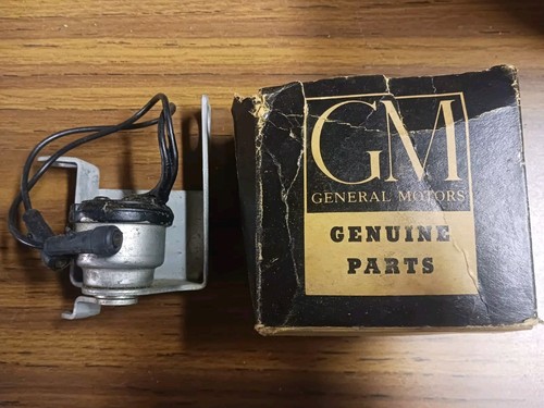 Nuevo de Lote Antiguo GM 1964 TEMPEST LEMANS INTERRUPTOR DE LUZ DE RESPALDO PARA TRANSMISIÓN MANUAL DE 3 VELOCIDADES 1993669 - Imagen 1 de 2