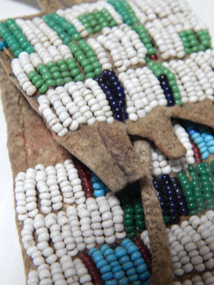 ANTIQUE 1890s UTE INDIAN TAIL / PAINT BAG BEADED POUCH - Image 3 of 4