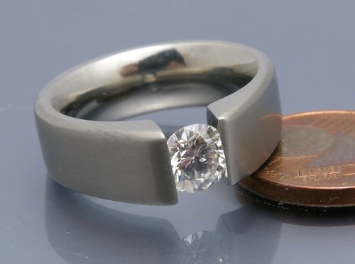 ANILLO DE TENSIÓN H/VSI DISEÑO MADURO - 585 ORO BLANCO 585 DE ALTA CALIDAD - Imagen 8 de 8