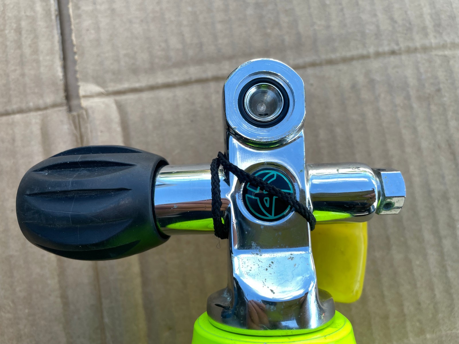 catalina 13 cu ft pony bottle bail out tank with xs scuba tank holder