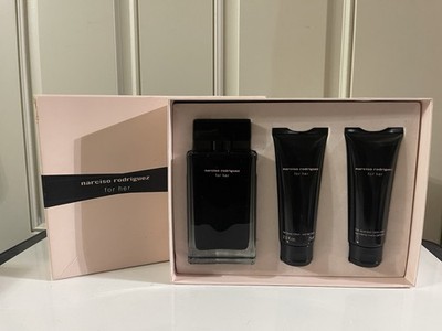 NARCISO RODRIGUES FOR HER 3 PCS GIFT SET EDT, BODY LOTION, SCENTED HAND CREAM