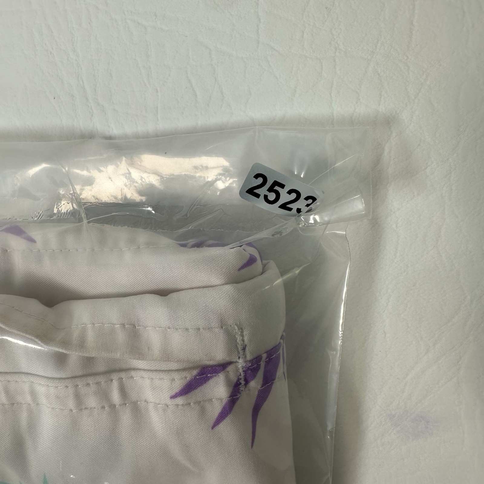 Chubbies Men's White Pineapple Drawstring Swim Tr… - image 13