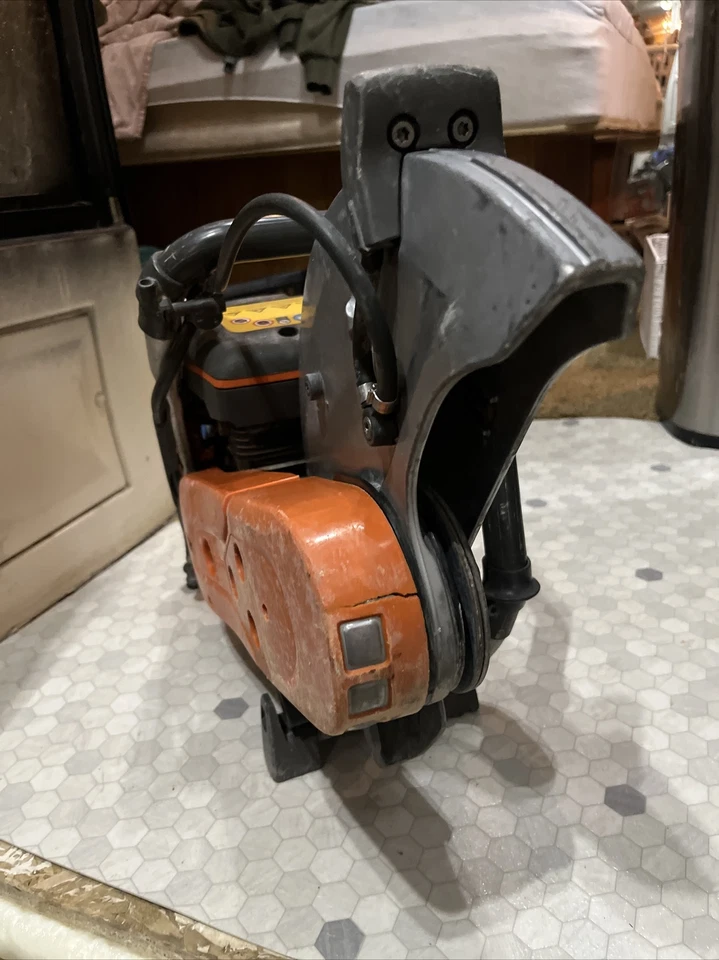 Husqvarna K770 Concrete 14'' Saw Gas Power Cutter Foto 4 de 4