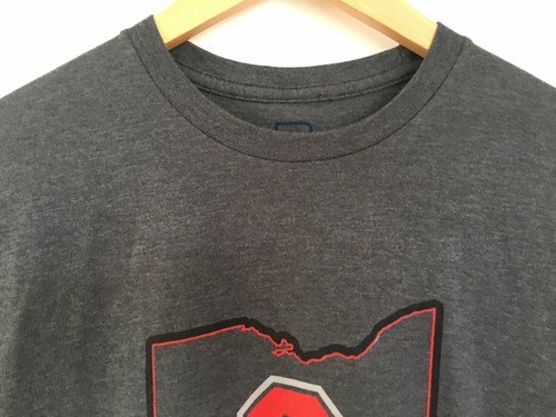 OHIO STATE BUCKEYES TEE MENS SIZE M GREY CREW NECK SHORT SLEEVE COLLEGE FOOTBALL - Picture 2 of 8