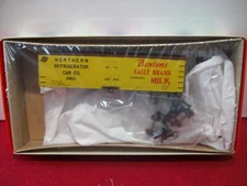 HO Scale Walthers  932-2482 40 Wood End Reefer "Bordens"