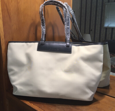 ESTEE LAUDER Cream with Dark Blue Accents Tote Purse