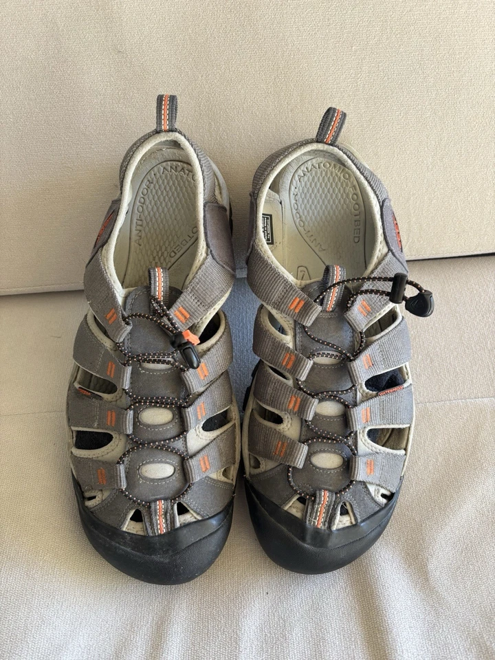 Sandalias Keen Newport H2 gris/naranja para hombre talla 14. Foto 3 de 4
