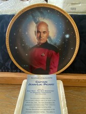 Enesco Star Trek TNG: Capt Jean-Luc Picard USS Enterprise 1701-D Collector Plate