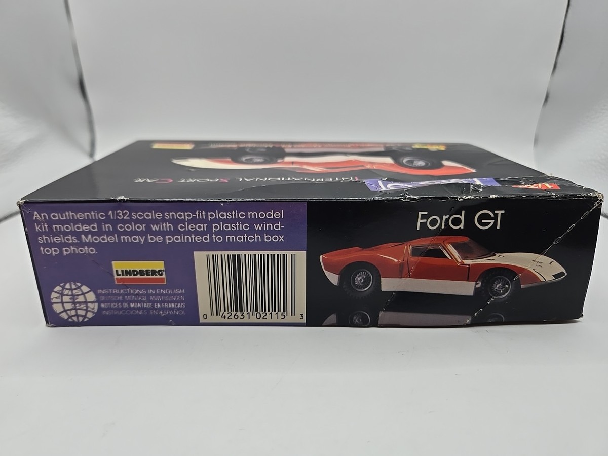 Lindberg Ford GT Plastic Model Kit 1:32 Snapfit International