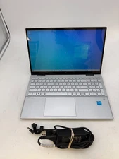 HP Pavilion x360 Convertible 15-er0095nr 15.6" 256 GB SSD 8 GB RAM i3-1125G4