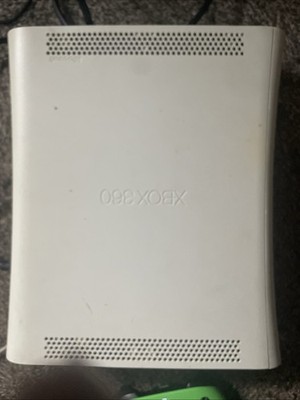 Microsoft Xbox 360 White Console Unknown If It Works I Have The Hdmi Cord