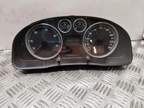 VW PASSAT B5 3B3 Kombiinstrument 3B0920827A VWZ7Z0C7268973 1.90 Diesel 30538404