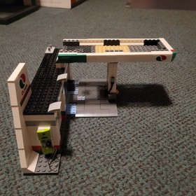 Lego City Service Station 60132 incomplete Read