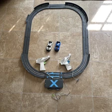 Artin Racing Speedtrak Slot Car Speed Chase set w/2 cars & 2 controllers ~WORKS