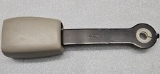 03-06 Escalade Chevy Tahoe Yukon 2nd Second Row Seat Belt Buckle Neutral Oem