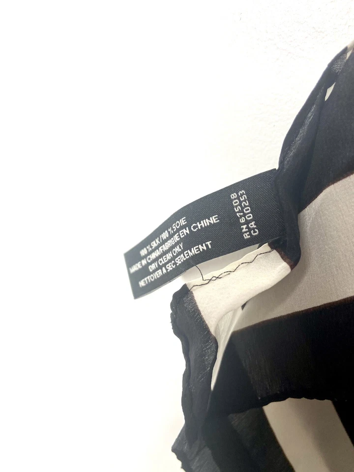 "Bufanda de seda a rayas multicolor beige negro marrón de colección Jones New York 10"x 57""" Foto 3 de 4