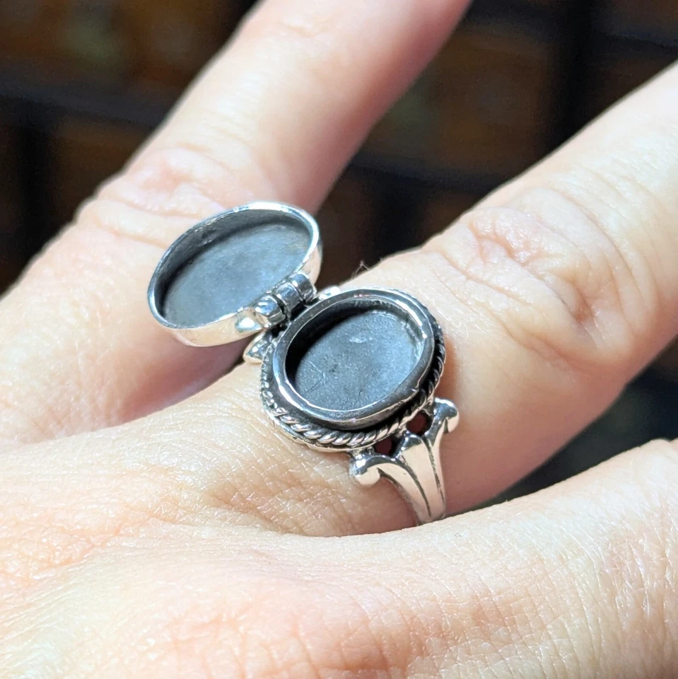 ANILLO VENENOSO CAJA SECRETA sello plata esterlina talla 6, 7, 8, 9 Foto 4 de 4