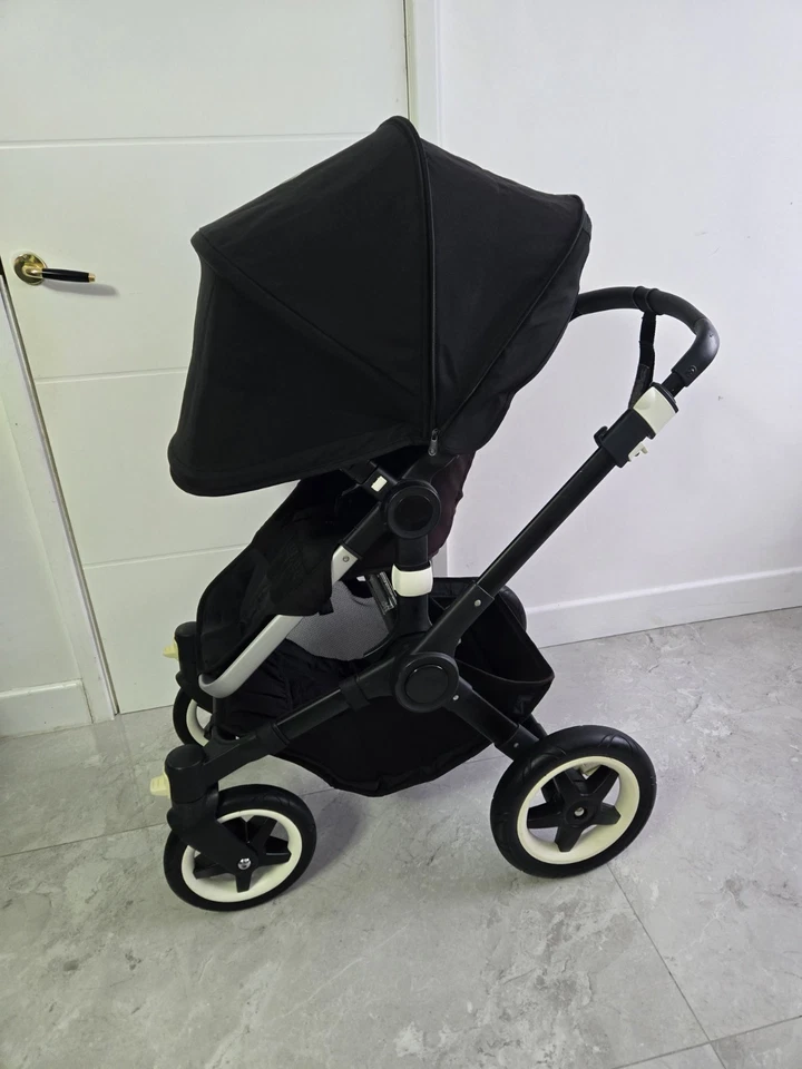 Stunning Bugaboo Buffalo Stroller pushchair All Black  - Image 2 of 4