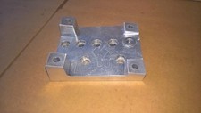 Euro Kart tipo Burris 10 grados Placa de motor de montaje 102 mm x 80 mm {#2}