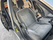 Passenger Front Bucket Seat Cloth Manual Fits 06-08 Sienna 995786 Passenger Front Bucket Seat Cloth Manual Fits 06-08 Sienna 995786