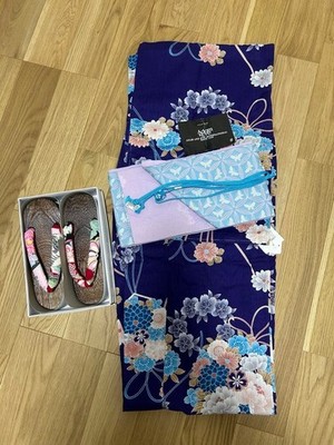 [New with tags] Yukata 5-piece set, purple, floral pattern, with obi, geta, and